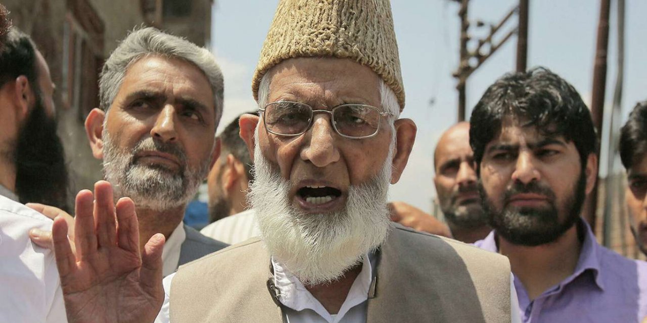 Pakistan'dan Geylani’nin naaşına "insanlık dışı muamele" nedeniyle Hindistan'a nota