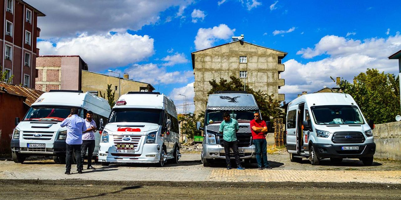 Okul servisi sahipleri heyecanla pazartesi günü kontak açmayı bekliyor