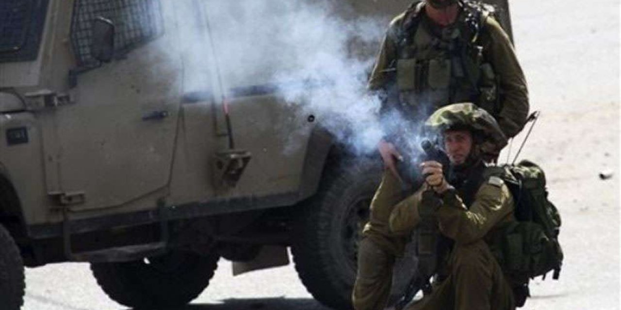 Palestine: Zionist occupation police raid Shu’afat camp, fire teargas at school students