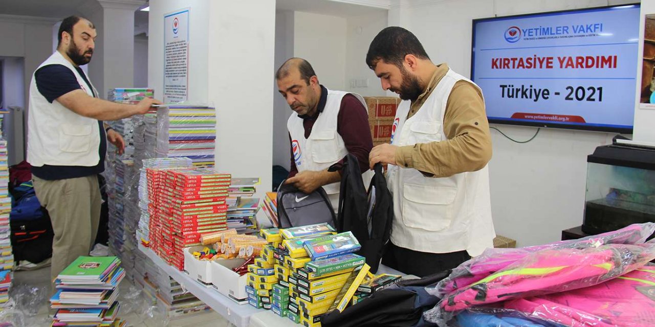 Yetimler Vakfı binlerce yetim ve öksüz öğrenciye kırtasiye yardımında bulunacak