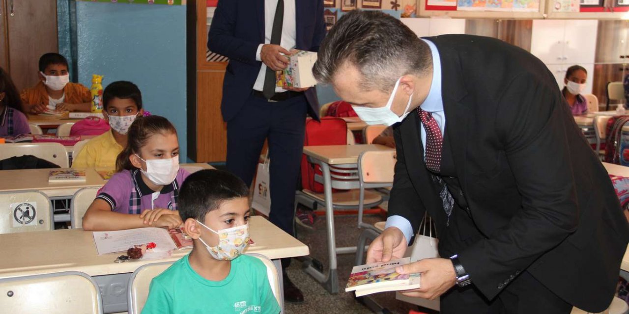 Midyat'ta 30 bin öğrenci yüz yüze eğitime başlamanın heyecanını yaşadı