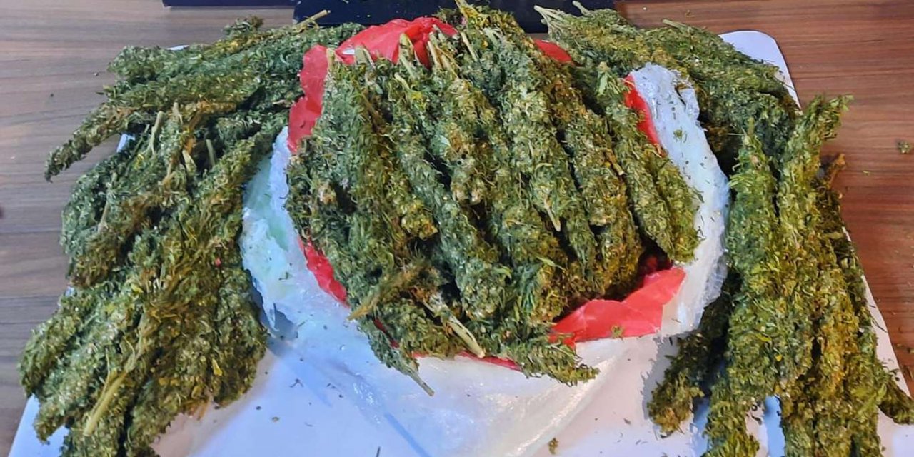 Malatya'da durdurulan araçta 5 kilogram esrar ele geçirildi