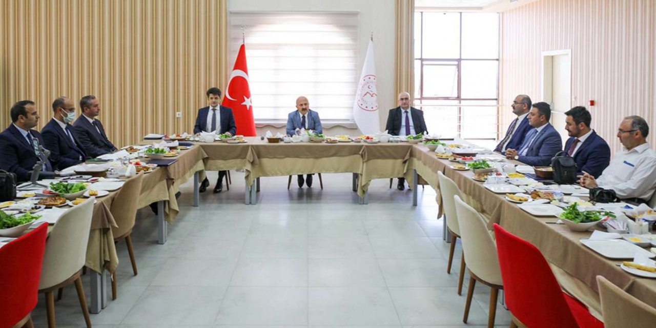 Ağrı Valisi Dr. Osman Varol basın mensuplarıyla bir araya geldi