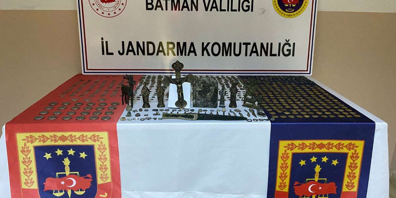 Tarihi eser operasyonunda bin 164 sikke ele geçirildi