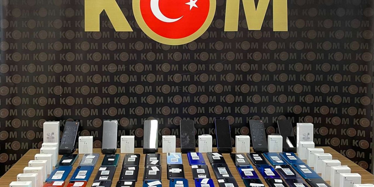 Malatya’da gümrük kaçağı cep telefonu operasyonu