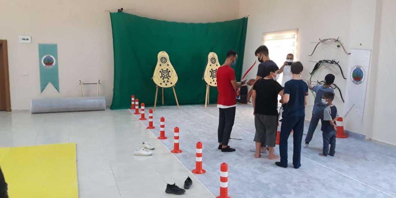 Gençler spor kurslarına yoğun ilgi gösteriyor