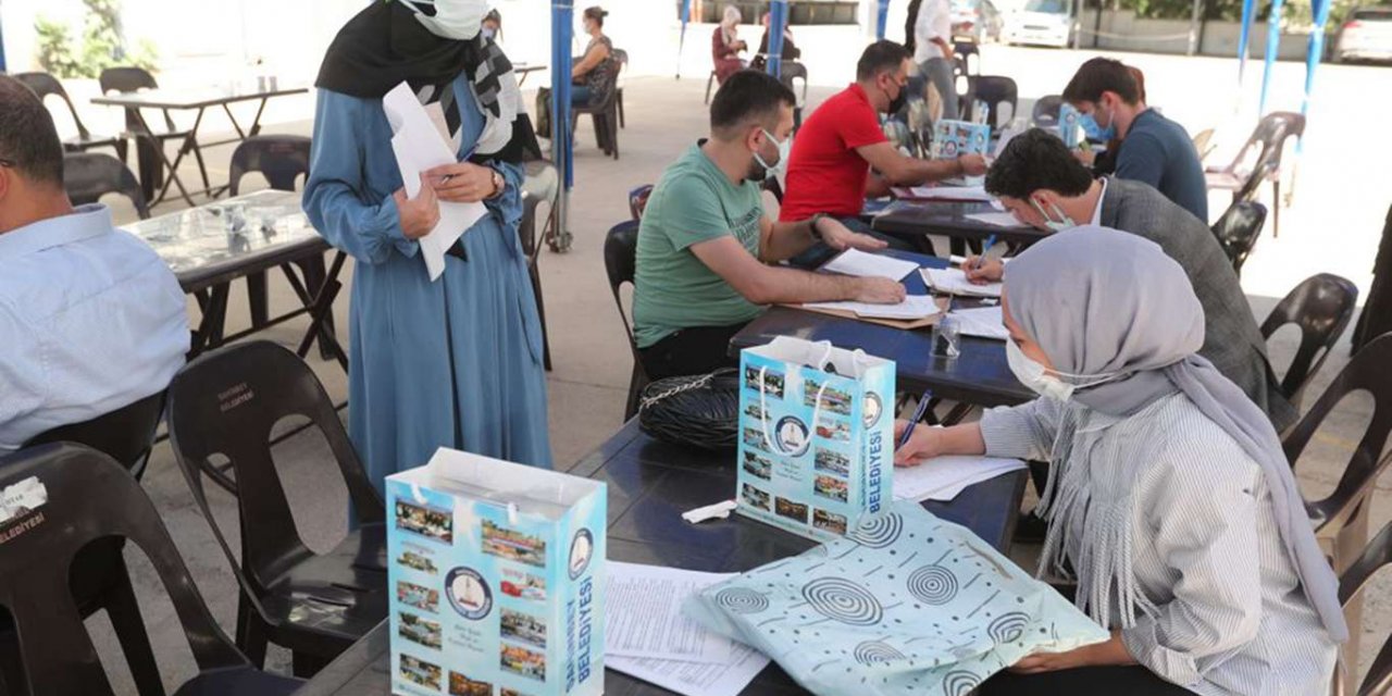 Gaziantep’e yeni atanan öğretmenler hediye ile karşılandı