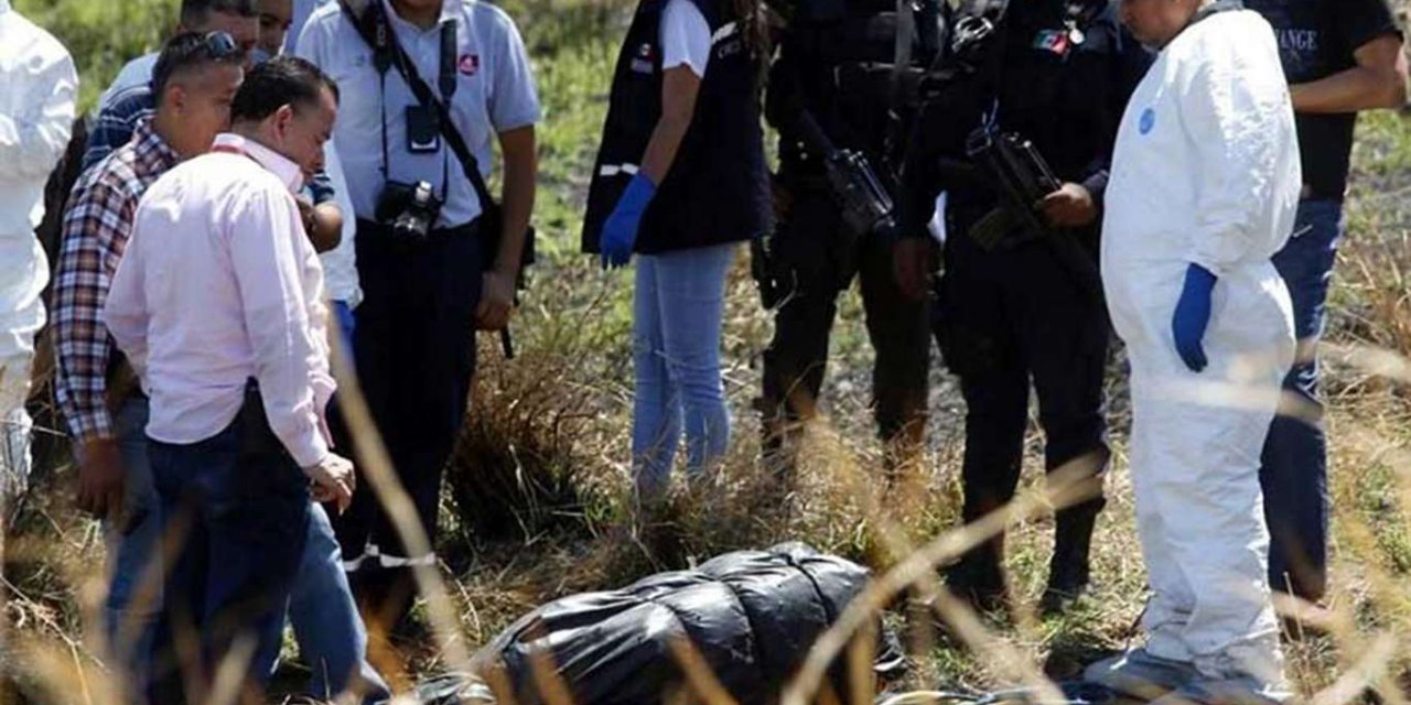 Meksika'da bir kuyuda 20 ceset bulundu