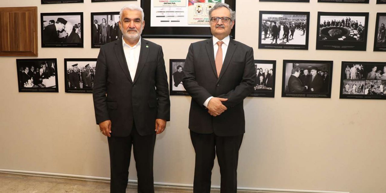 ​HÜDA PAR Genel Başkanı Yapıcıoğlu’ndan Pakistan Büyükelçisi Qazi’ye ziyaret