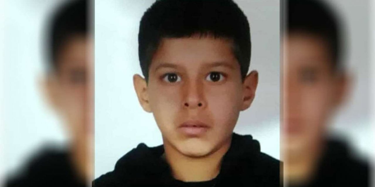 Devrilen traktörün altında kalan çocuk hayatını kaybetti