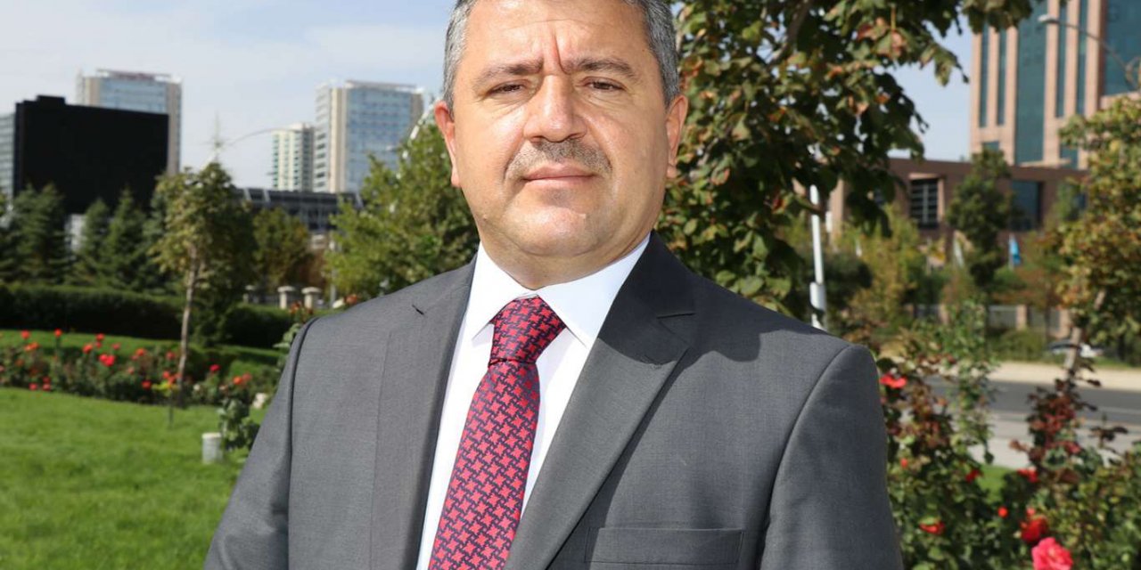 ​Mil-Diyanet Sen: Yılmaz Özdil’in cenaze namazını "fare" dediği imamlar mı kıldıracak?