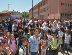 Öğrenci velileri eylem yaptı