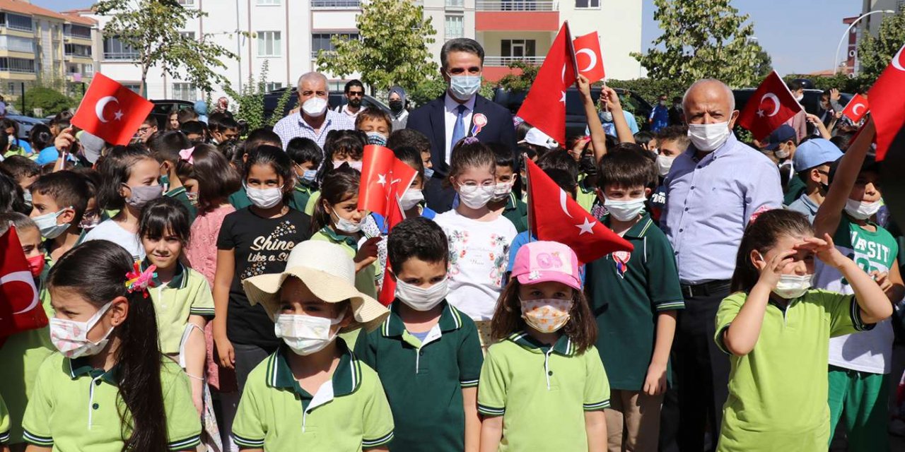 Malatya'da yeni okul binalarının yapımına devam ediliyor