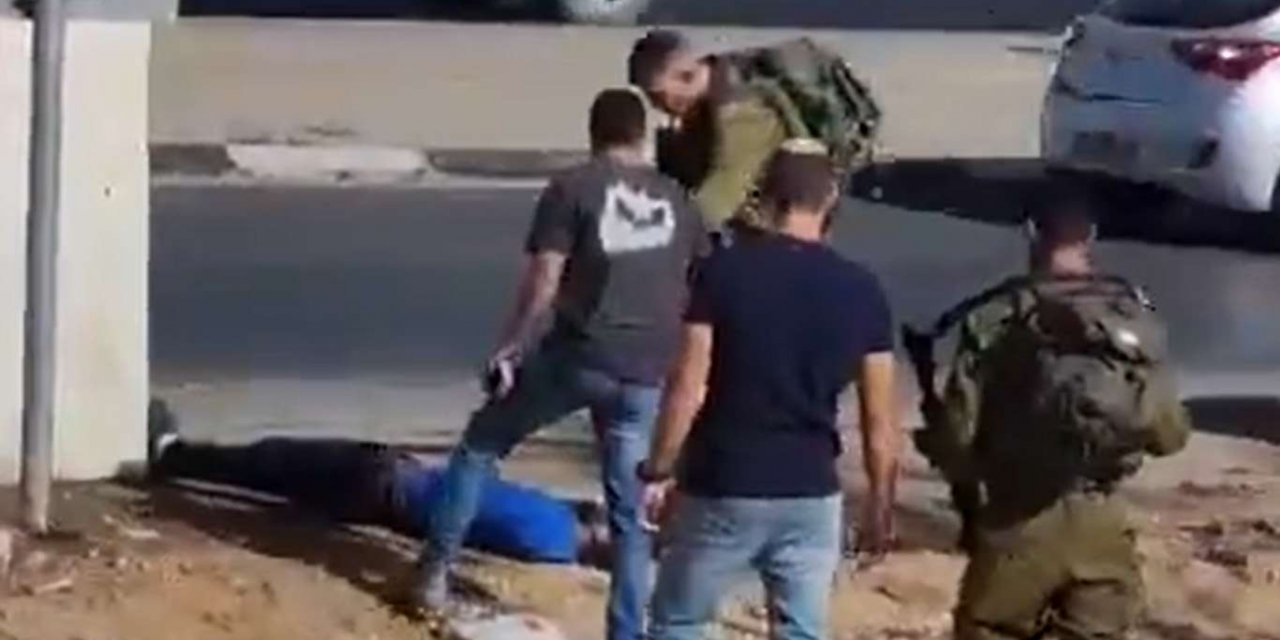 Filistinli gençlerden işgalci siyonistlere bıçaklı eylemler