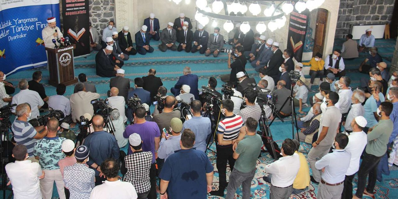 Kur'an-ı Kerim Hafızlık Yarışması finali Diyarbakır'da yapıldı