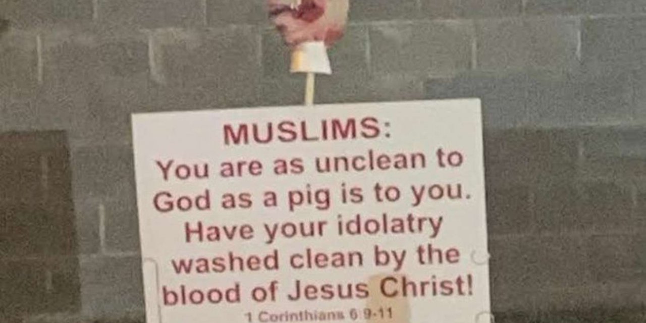 Teksas'ta camiye çirkin saldırı