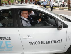 Manisa Belediyesi beş adet elektrikli araç aldı