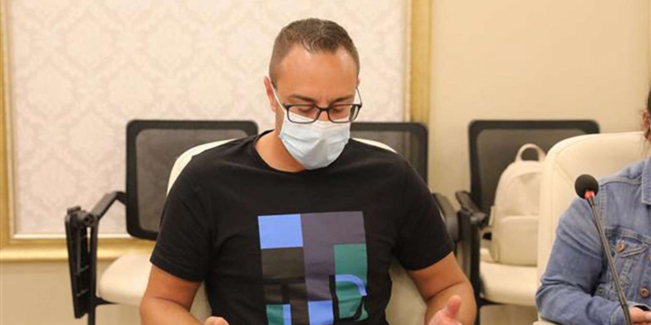 Almanya vatandaşı Müslüman arkadaşlarından etkilenerek İslam'a girdi