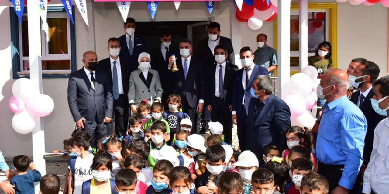 Malatya'da depremde hasar gören okulun yerine yenisi yapıldı