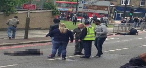 İngiltere'de Müslümanlar ateş altında