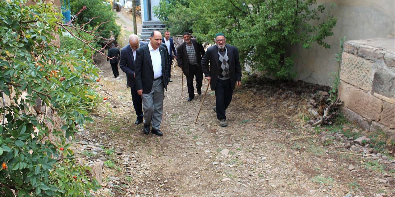 HÜDA PAR Bingöl İl Başkanı Alpaya: Köylerimizin en büyük sorunu yoldur