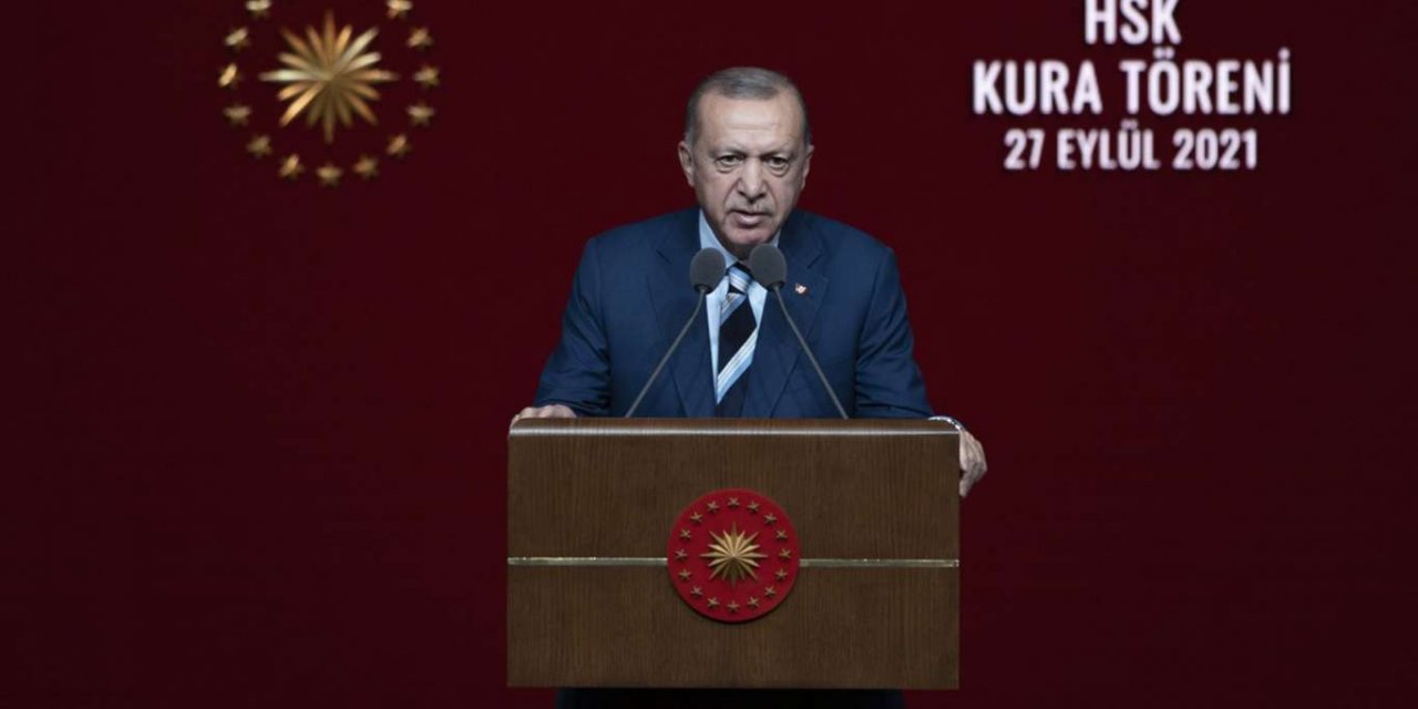 Erdoğan: "Adalet terazisinin doğru tartması kadar adaletin gecikmemesi de önemlidir"