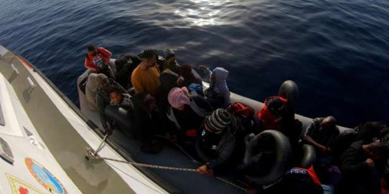 İzmir Seferihisar'da 114 düzensiz göçmen yakalandı