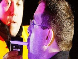 Alkolmetreyi reddeden sürücüye ağır ceza