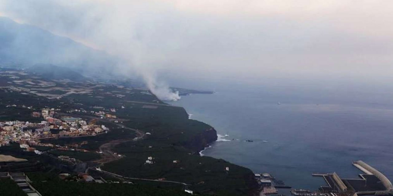 La Palma'da lavlar Atlas Okyanusu'na akmaya başladı