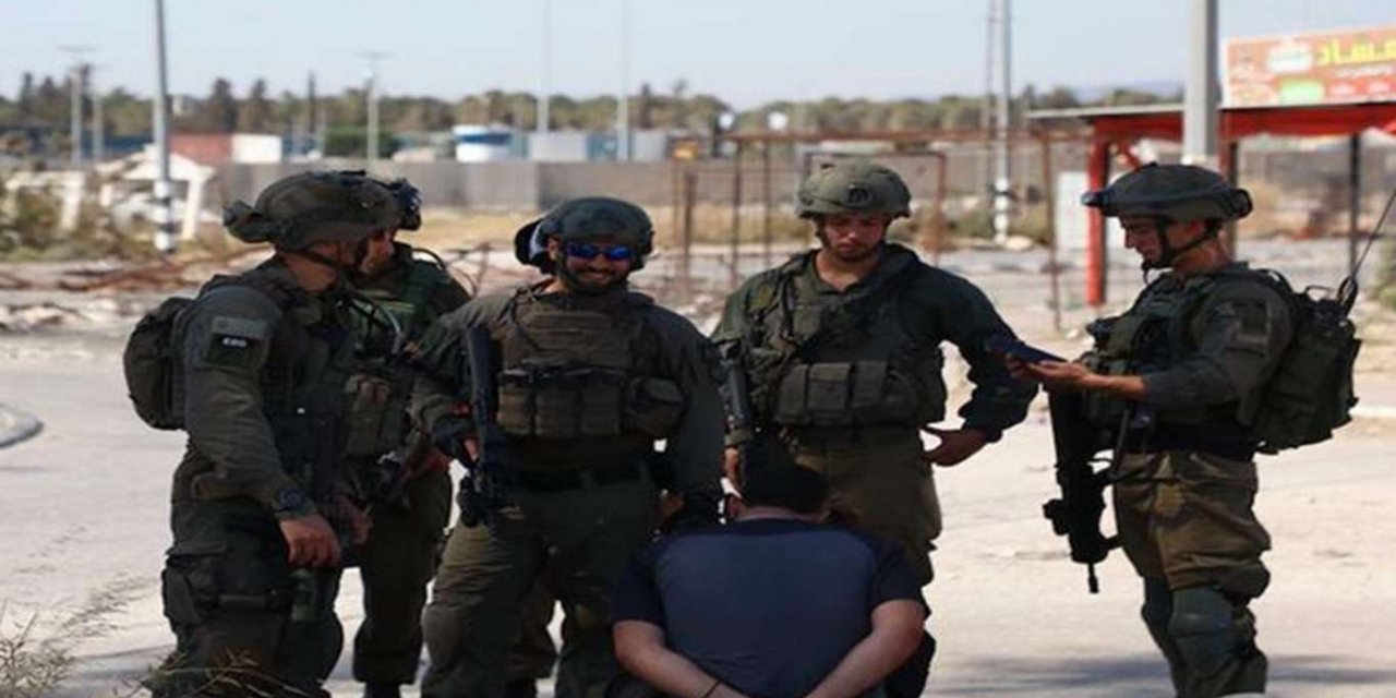 Siyonist işgal rejimi 12 Filistinliyi daha alıkoydu
