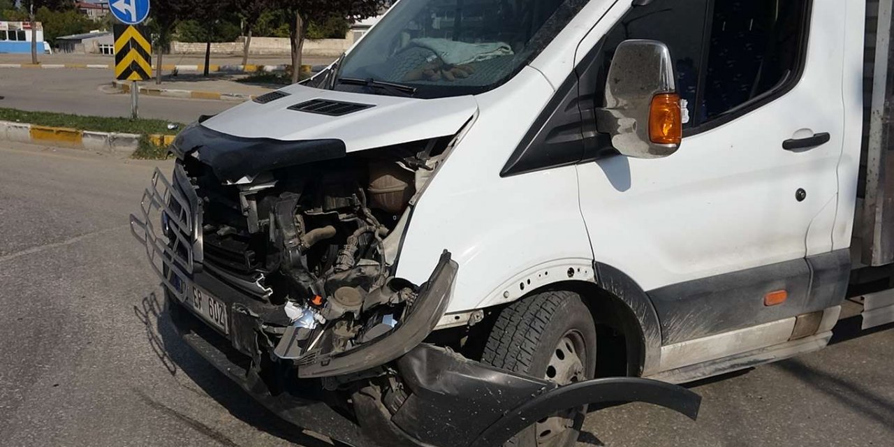 Van'da maddi hasarlı kaza