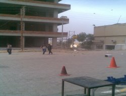 Çınar'da rüzgar kısa sürede etkili oldu.