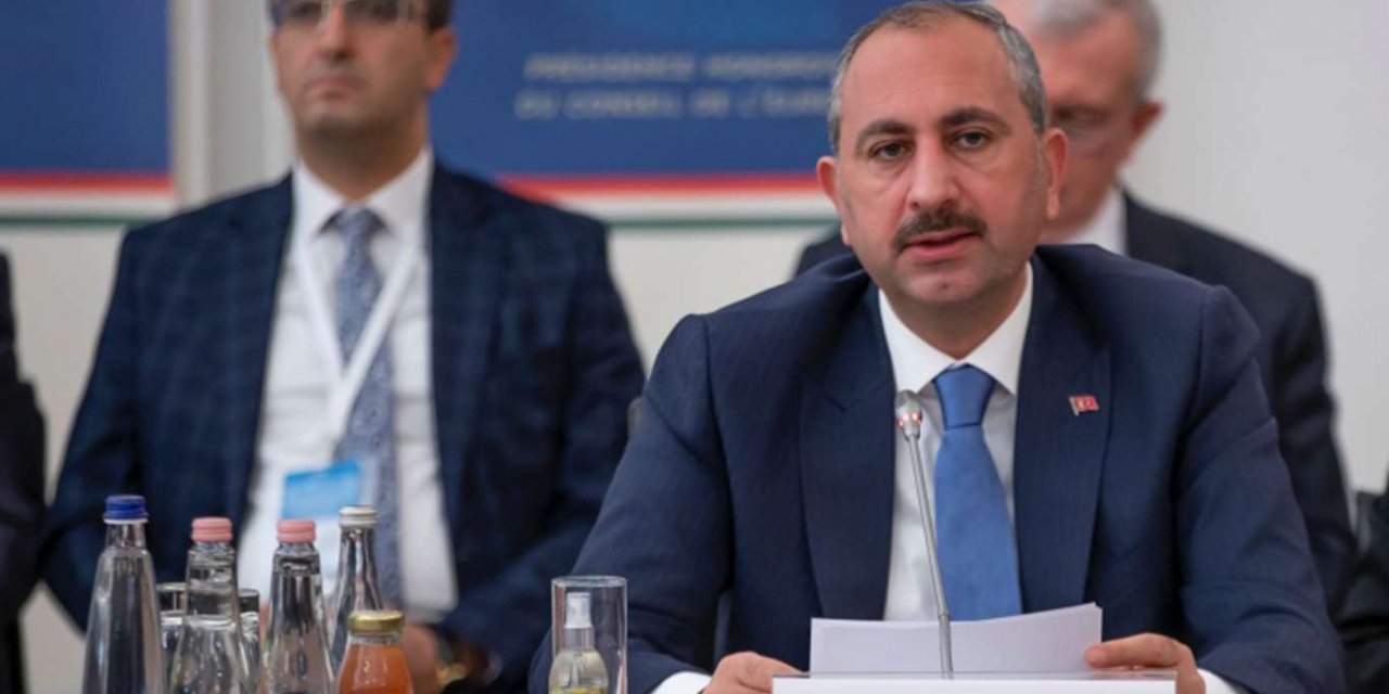 Bakan Gül: Yargıda dijitalleşme konusunda önceliğimiz insan onurunun korunması