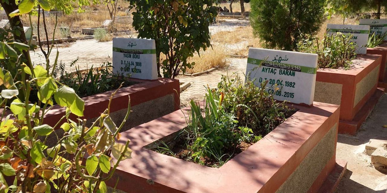 Aradan 7 yıl geçmesine rağmen 6-8 Ekim şehitlerinin acısı tazeliğini koruyor