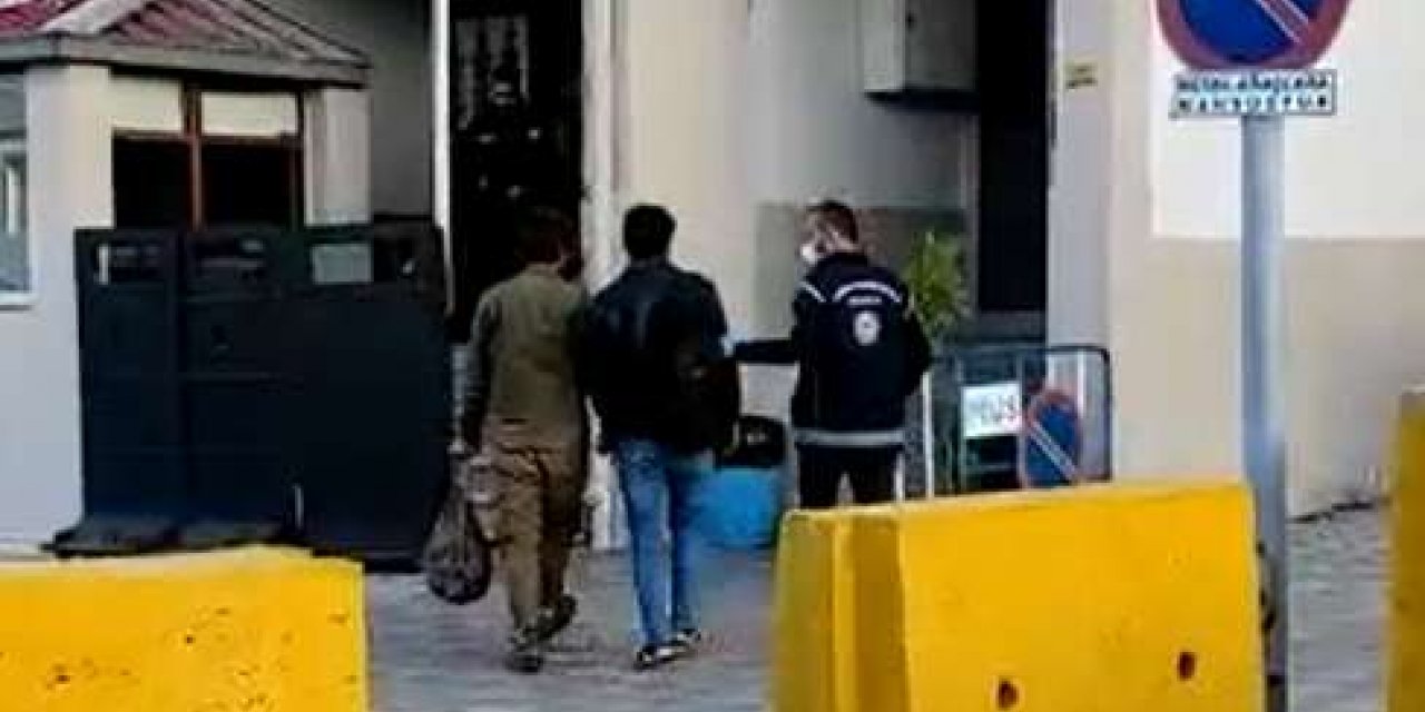 Malatya’da kamyon kasasında 14 düzensiz göçmen yakalandı