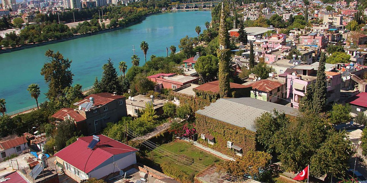 Adana’nın botanik bahçesi ''Yeşil Camii''