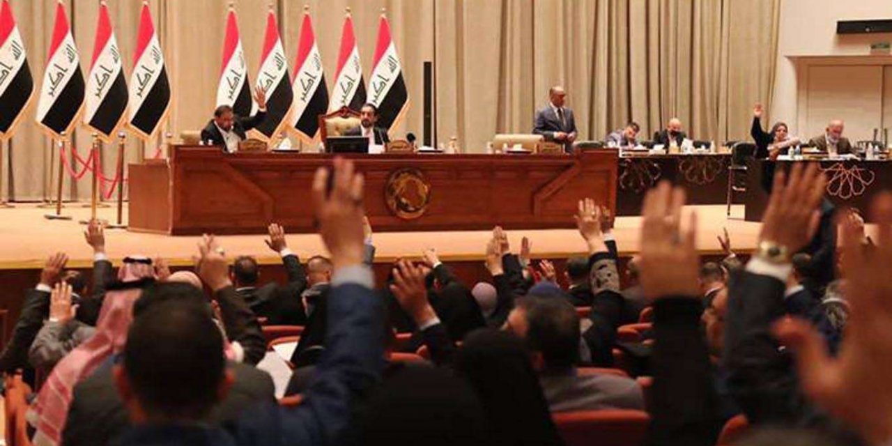 Irak Meclisi kendini feshetti