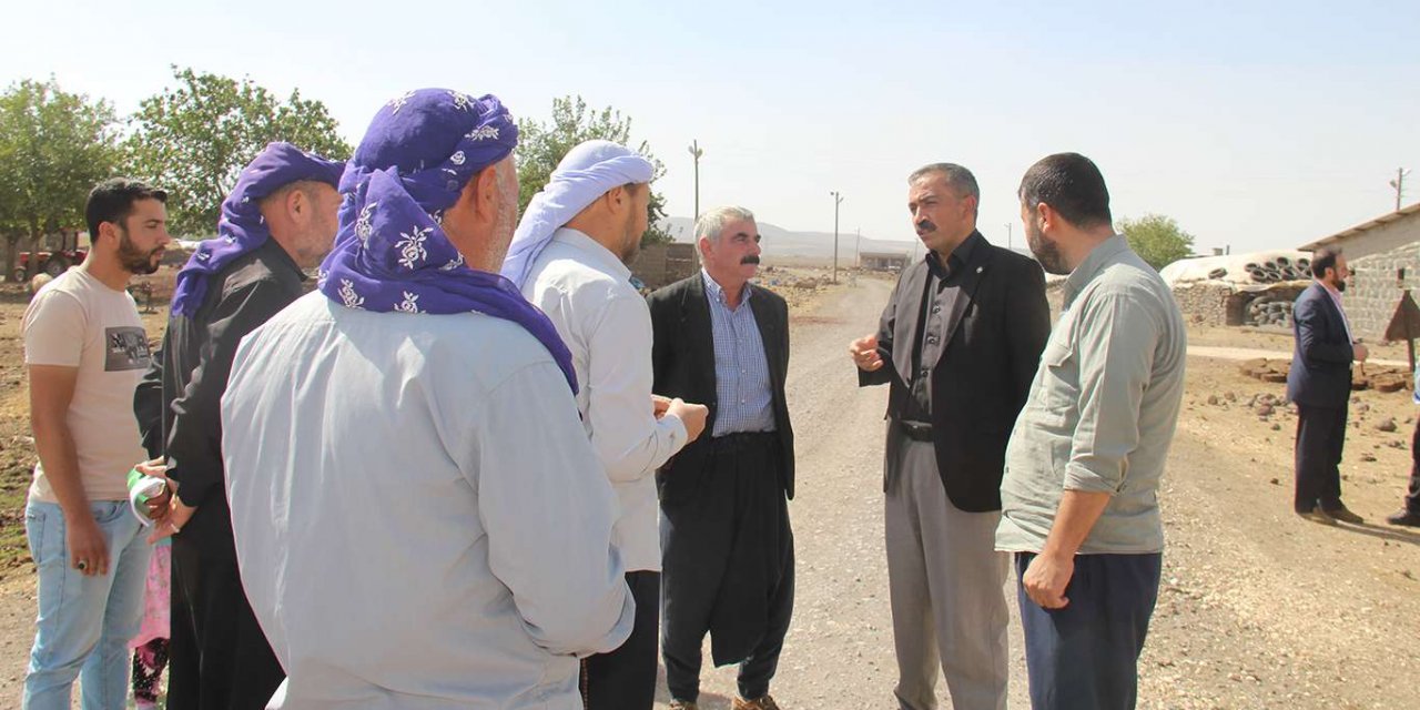 HÜDAPAR Bağlar İlçe Başkanlığı yolları bozuk olan mezraları ziyaret etti