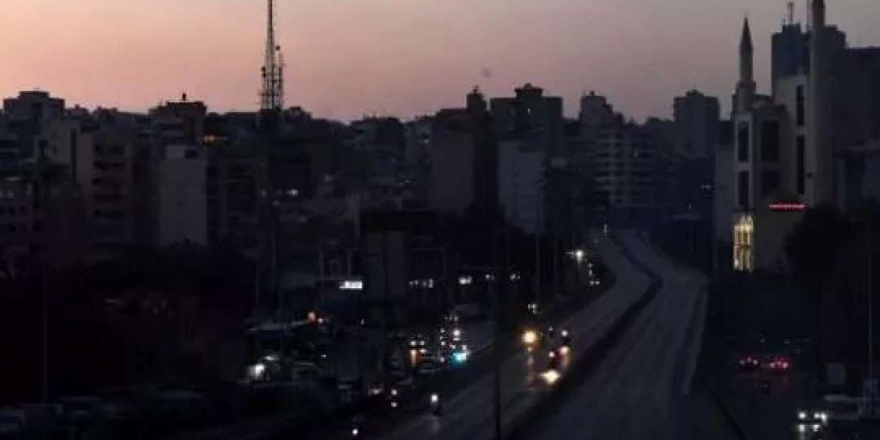 Lübnan'da yakıt krizi nedeniyle elektrikler tamamen kesildi