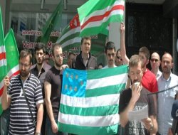 Çerkez derneklerinden Medet Ünlü protestosu