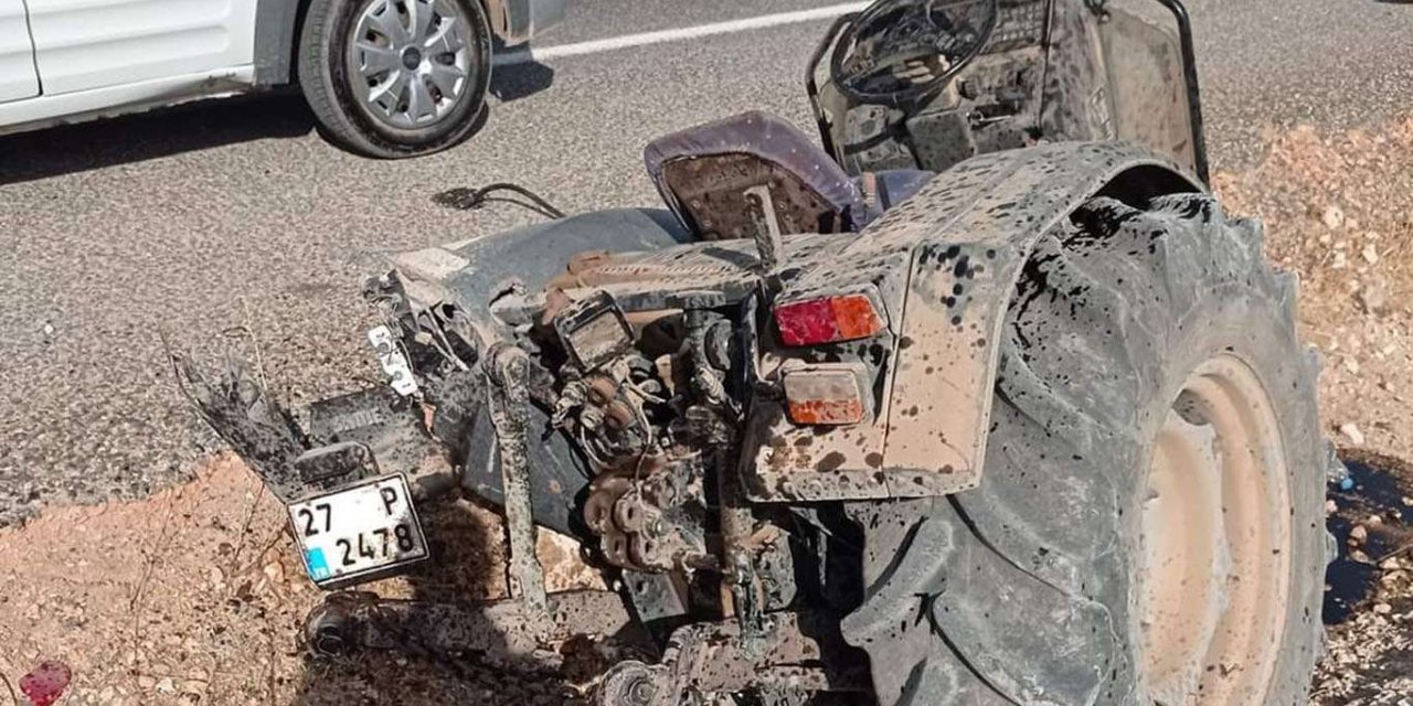 Hafif ticari araç ile traktör çarpıştı: Bir ölü 3 yaralı