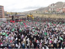 Ergani'de Onbinler Muhammedi Sevdada Buluştu