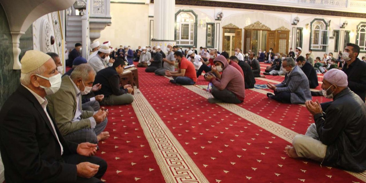 Midyat’ta Mevlid Kandili dualarla idrak edildi