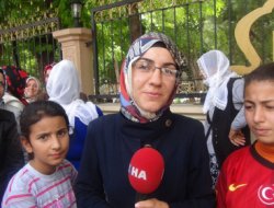 Öğrenci velilerinden Valilik önünde protesto