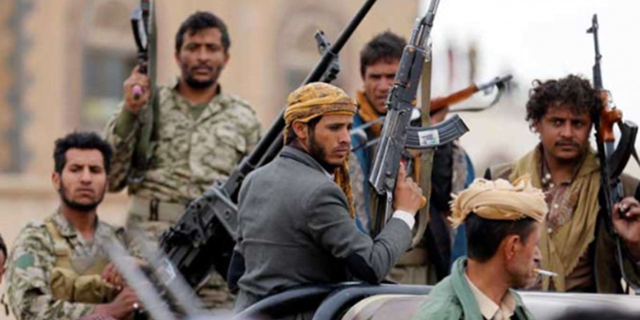 Yemen'de 4 üst düzey subay öldürüldü