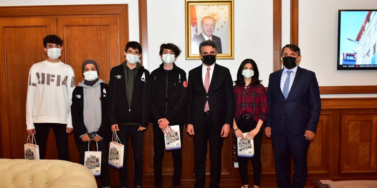 İmam Hatip öğrencilerinin TEKNOFEST’te gösterdiği başarı gururlandırıyor