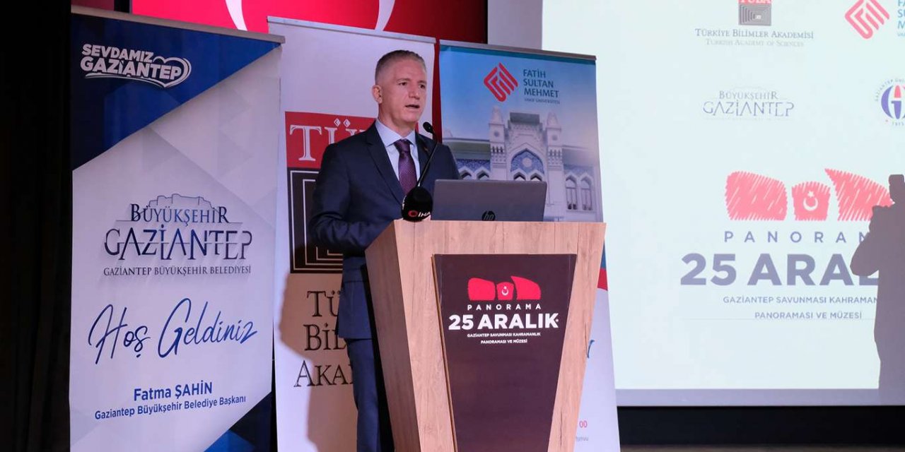 Gaziantep’te “Milli Mücadeleye Yerel Bakışlar Sempozyumu” düzenlendi