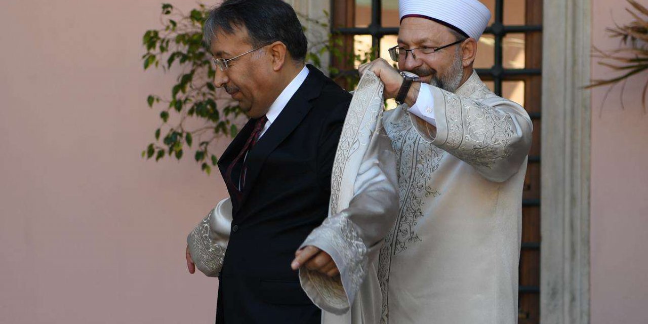 Yeni atanan İstanbul Müftüsü Prof. Dr. Safi Arpaguş göreve başladı