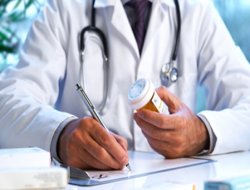 Bakanlık'tan reçetesiz ilaç satışı haberlerine cevap