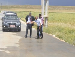 Siverek'te köy yolları beton yapılacak